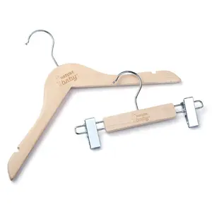 Cintres <span class=keywords><strong>en</strong></span> <span class=keywords><strong>bois</strong></span> pour bébé LINDON – Fournisseur certifié – Cintres droits de qualité supérieure pour enfants avec logo - Product Image 1