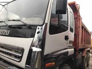 Camion à benne basculante ISUZU d'occasion avec moteurs 10PE1 et 10PD1, transmission manuelle à essence diesel, conduite à gauche, 6x4 roues motrices - Product Image 5