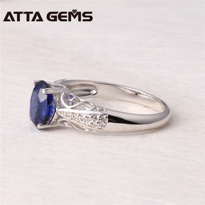 Exquise Coupe Ovale Bleu Saphir Or Blanc Plaqué Platine 925 Bague en Argent Sterling Pour <span class=keywords><strong>Les</strong></span> Femmes Anniversaire Cadeau - Product Image 4