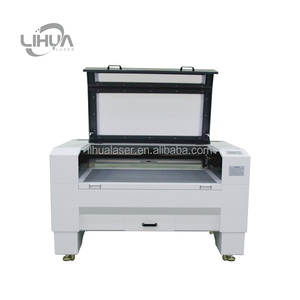 No quema No borde amarillo de cuero de alta precisión CO2 fabricante de <span class=keywords><strong>la</strong></span> máquina de corte por láser - Product Image 1