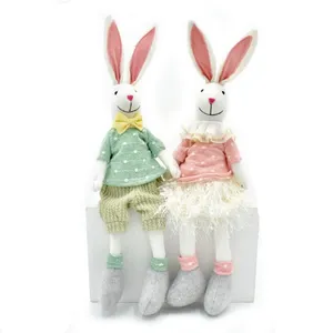 Custom Pasen Decoratie Konijn Plank Sitter Bunny Paar Ornament Vakantie Geschenken Figuur Gevulde Bunny Voor Home Decor