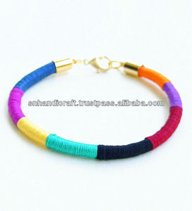 กำไลข้อมือผ้าไหมหลากสีกำไลข้อมือ - Product Image 1