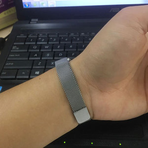 Bracelet pour Mi Band4, bracelet de remplacement magnétique en acier inoxydable milanais pour Xiaomi Mi Band3/4 - Product Image 4