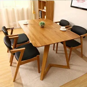 Chaises avec accoudoir en cuir noir chaise de cuisine pour salle à manger meubles Design en bois moderne nouveaux meubles de <span class=keywords><strong>maison</strong></span> en bois massif - Product Image 1