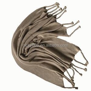 Hot bán <span class=keywords><strong>handmade</strong></span> mềm đan len tua ném Chăn len dày chăn - Product Image 4