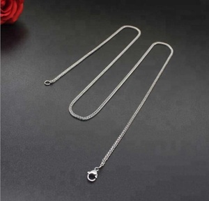 Vente en gros d'usine nouveaux accessoires de mode en acier inoxydable pour femmes, collier de chaîne à baguettes bijoux SSCN--041 - Product Image 3