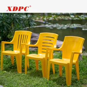 Taman Luar Ruangan Modern Warna Kustom Kursi Plastik Dapat Ditumpuk Kuning