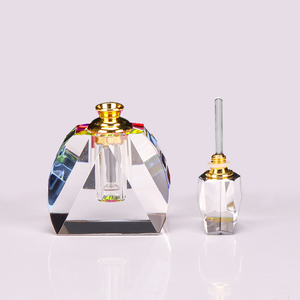 Venta al por mayor decoración <span class=keywords><strong>de</strong></span> botellas <span class=keywords><strong>de</strong></span> aceite <span class=keywords><strong>de</strong></span> 3ml 6ml 12ml <span class=keywords><strong>de</strong></span> cristal <span class=keywords><strong>de</strong></span> regalo botellas <span class=keywords><strong>de</strong></span> <span class=keywords><strong>perfume</strong></span> con color del arco iris - Product Image 5
