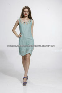 <span class=keywords><strong>vestido</strong></span> <span class=keywords><strong>de</strong></span> color claro con bordados y perlas - Product Image 2