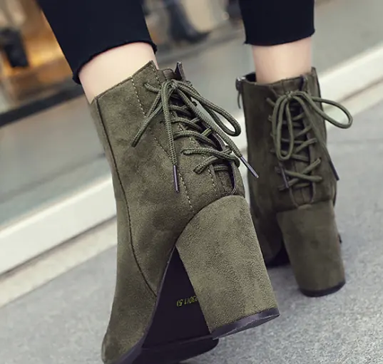 Demi-bottes avec fermeture éclair pour femmes, chaussures à talons épais, nouveau design, à la mode, hiver