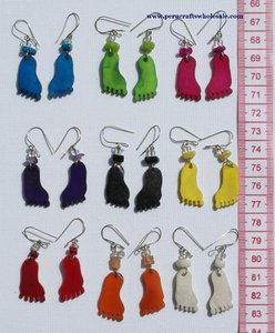 Pendientes colgantes de moda de hueso peruano originales, accesorio de bisutería con diseño de huella colorida, venta al por mayor - Product Image 2