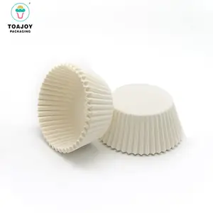 Guangzhou baking supplies disposable cupcake papers baking moulds white cupcake wrappers