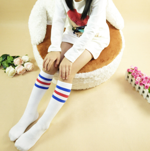 Nuovo 2019 scuola autunno bambino calzini del tubo tre bar <span class=keywords><strong>calze</strong></span> di cotone <span class=keywords><strong>a</strong></span> <span class=keywords><strong>righe</strong></span> ragazze <span class=keywords><strong>calze</strong></span> calzini dei bambini - Product Image 3