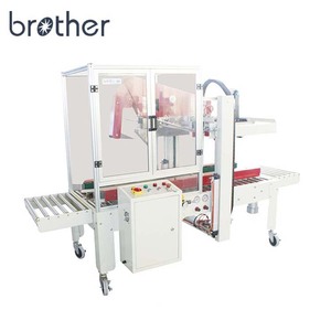 Hermano automático ajuste neumático lado la <span class=keywords><strong>correa</strong></span> de embalaje de sellado de la máquina sellador de cartón - Product Image 1