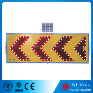 Segnaletica di direzione della freccia lampeggiante solare a LED per il traffico chiuso della corsia stradale - Product Image 2