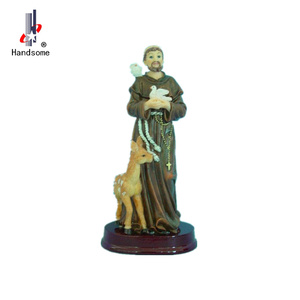 Vente en gros Saint-François avec oiseaux Artisanat religieux Modèle d'ange en résine pour la décoration de la maison Style artistique - Product Image 3
