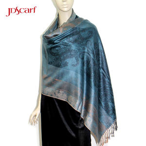 エチオピア民族風グリーンニットドバイヒジャブフラワーグレートスカーフ - Product Image 3