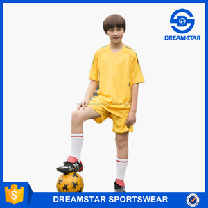 Top Design Wholesale Blank Kids Soccer Uniforms - Product Image 5