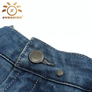 Moda barata 15mm pequeño color plata metal shank botones personalizados para <span class=keywords><strong>la</strong></span> ropa - Product Image 5