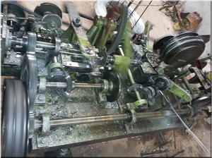 Diskon Hot-Dipped galvanis kawat berduri harga Per gulungan/kawat berduri gulungan pagar untuk dijual - Product Image 4