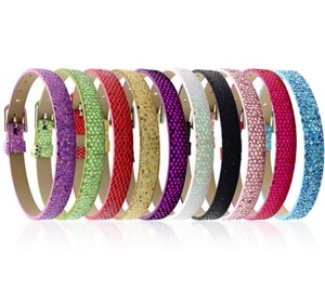 <span class=keywords><strong>Bracelet</strong></span> en cuir de nom de lettre de famille <span class=keywords><strong>personnalisé</strong></span> pour dames de 8mm bon marché en gros - Product Image 4
