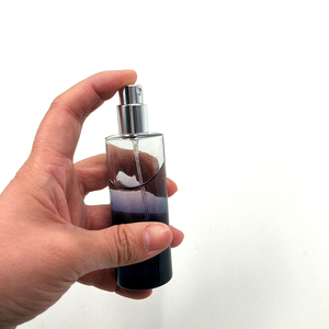 Xuzhou <span class=keywords><strong>das</strong></span> embalaje 30 m redondo botella de perfume de vidrio con tornillo de plata de - Product Image 2