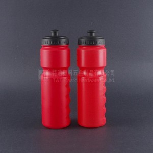Más vendidos chinos calientes, Whosales rojo 650 ml botella del deporte, botella <span class=keywords><strong>de</strong></span> agua <span class=keywords><strong>de</strong></span> plástico - Product Image 2