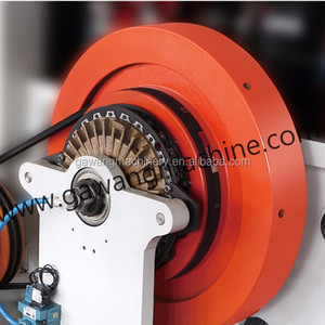 Machine de découpe de <span class=keywords><strong>puzzle</strong></span> à plis entièrement automatique, dispositif de découpe et de découpe avec dénudage (Machine haut de gamme) - Product Image 2
