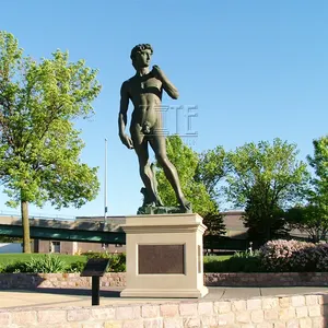Statua in Metallo a Grandezza Naturale di Famoso Personaggio Maschile Nudo, Scultura in Bronzo di David - Product Image 1