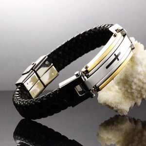 Popular hombres deportivos Cruz <span class=keywords><strong>del</strong></span> acero inoxidable <span class=keywords><strong>del</strong></span> diseño encanto trenzado pulsera hecha a mano de cuero genuino - Product Image 3