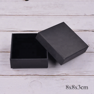 Chất Lượng Cao Màu Đen Giấy Tùy Chỉnh In Logo Đồ Trang Sức Hộp Quà Tặng 2Mm Miếng Bọt Biển Lót Nắp Cơ Sở Hình Dạng Mẫu Miễn Phí Cho Vận Chuyển Quà Lưu Niệm - Product Image 4