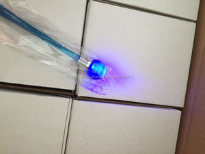 Caliente venta de la novedad plástico golpe <span class=keywords><strong>bombilla</strong></span> bola de luz de flash de la pluma para la promoción navidad - Product Image 3