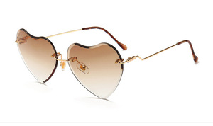 Occhiali da Sole a Forma di Cuore 2019, Montatura Senza Bordi, Lenti Colorate Trasparenti, Moda Vintage in Rosa, Viola e Marrone per Donna - Product Image 2