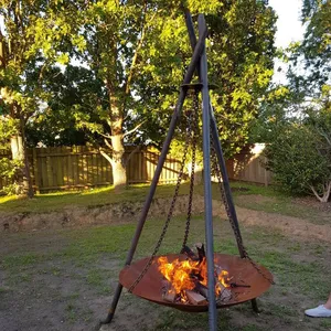 Corten metallo in acciaio inox grande rotonda buca per il fuoco ciotola con il treppiedi del basamento