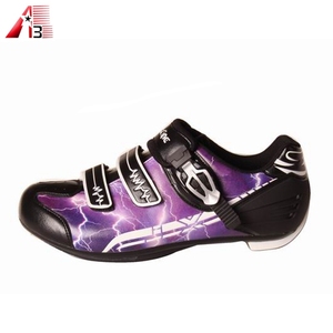 Nuovi arrivi <span class=keywords><strong>scarpe</strong></span> da <span class=keywords><strong>ciclismo</strong></span> da montagna da <span class=keywords><strong>uomo</strong></span> di moda all'ingrosso di fabbrica di <span class=keywords><strong>scarpe</strong></span> da bicicletta da <span class=keywords><strong>strada</strong></span> di alta qualità - Product Image 2