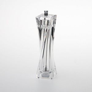 Moulin à poivre écologique transparent en acrylique de conception torsadée de 8 "pour cuisine - Product Image 1