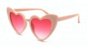 Nuovi occhiali da sole Love moda moda donna 2024 a forma di cuore - Product Image 6