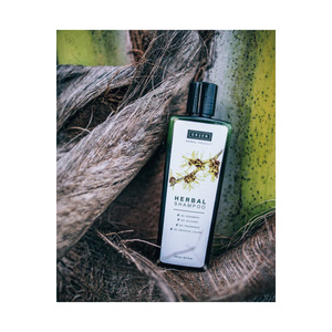 Tùy chỉnh Nhựa Cá Nhân Sticker PVC Mỹ Phẩm Dính Vinyl Tấm Nhãn Nhãn Dán Biểu Tượng 3d Cho Chai Dầu Gội Đầu - Product Image 3