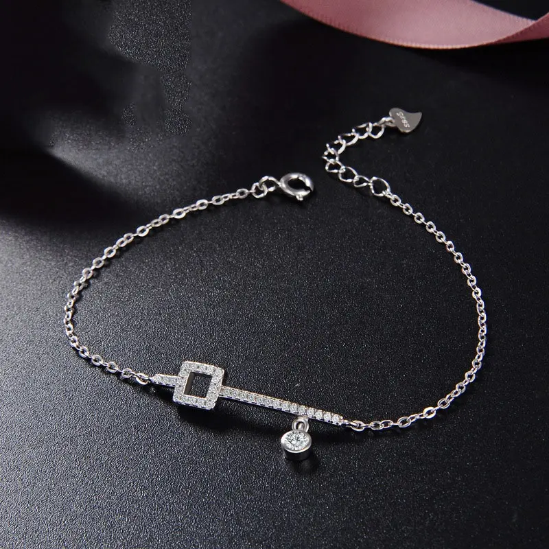 Shiny Key Styling 925 Sterling Silver Anniversary Bracelet for Woman YJ00601