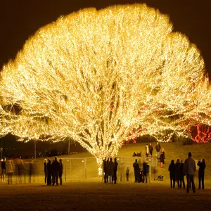 Outdoor IP65 bianco caldo albero decorativo wrap LED luci leggiadramente per decorazioni di Natale Di commercio