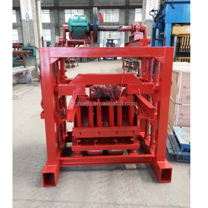 Máquina de fabricación de ladrillo hueco de hormigón hidráulico móvil a la venta - Product Image 4