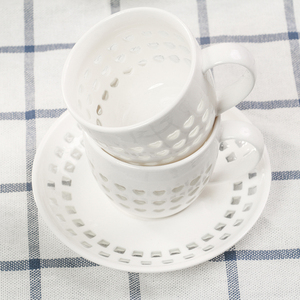 <span class=keywords><strong>Petit</strong></span> Blanc <span class=keywords><strong>Creux</strong></span> Porcelaine Espresso Tasses À Café Et Soucoupe Ensemble - Product Image 4