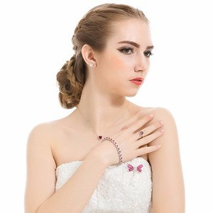 LUOTEEMI Gioielli CZ all'Ingrosso, Fabbrica JINSE, <span class=keywords><strong>Orecchini</strong></span> a Perno per <span class=keywords><strong>Donna</strong></span> a Forma <span class=keywords><strong>di</strong></span> Cuore Piccolo e Delicato - Product Image 3