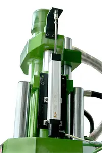 Горячая распродажа, мини-вертикальный Пластиковый кабель для литья под давлением, машина для производства линий электропередачи, машина для литья под давлением