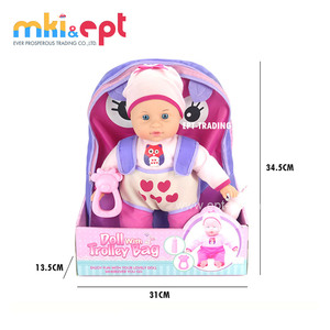 Muñeca encantadora de juguete para bebé con portaequipajes - Product Image 6