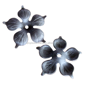 Design decorativo per porte esterne foglie <span class=keywords><strong>in</strong></span> <span class=keywords><strong>ferro</strong></span> <span class=keywords><strong>battuto</strong></span> foglia <span class=keywords><strong>in</strong></span> acciaio fuso, fiori <span class=keywords><strong>in</strong></span> <span class=keywords><strong>ferro</strong></span> <span class=keywords><strong>battuto</strong></span> - Product Image 4