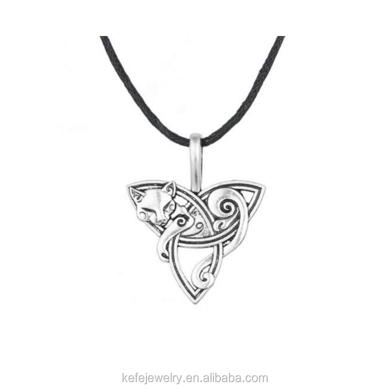 Trending Now: Necklace Fox Stylish Animal Pendants