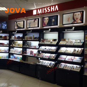 Étagère de magasin noire, présentoir de cosmétiques L'Oréal, mobilier de magasin, étagère/présentoir - Product Image 1