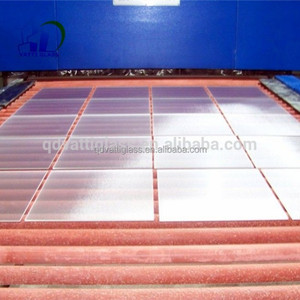Verre trempé de 3,2 mm pour panneaux solaires / verre solaire trempé / verre photovoltaïque avec <span class=keywords><strong>prix</strong></span> avantageux et certifications CCC - Product Image 1