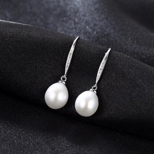 PAG & MAG di Lusso Elegante S925 Sterling Gancio In Argento Orecchino di Goccia Con UN Grande 7 millimetri <span class=keywords><strong>Orecchini</strong></span> di <span class=keywords><strong>Perle</strong></span> <span class=keywords><strong>Naturali</strong></span> per donne Dei Monili di Cerimonia Nuziale - Product Image 6